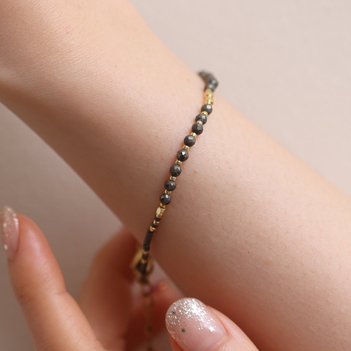 Grey Moonstone beaded bracelet-3